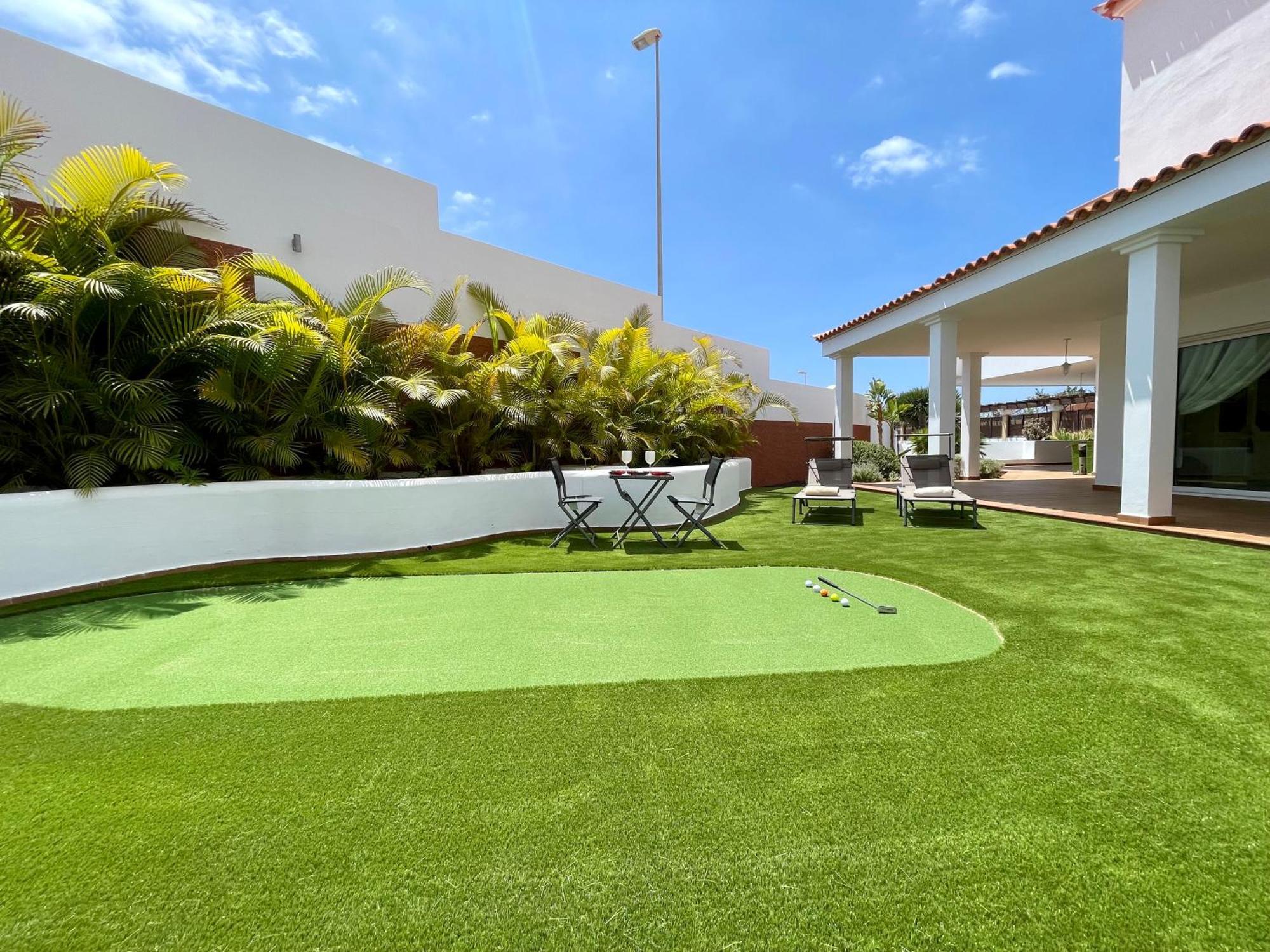 Villa Amorio A Spacious Modern Getaway With A Private Heated Pool & Sea Views Costa Adeje  Exterior foto